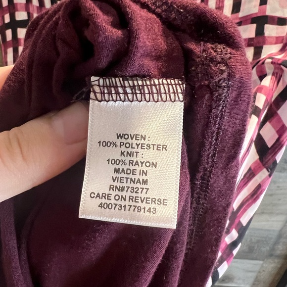 Elle| Plaid Front Split Layered Tank Top - Picture 4 of 6